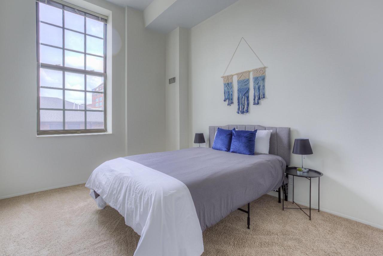 Frontdesk I River Place Apts Rivertown Detroit Apartamento Quarto foto